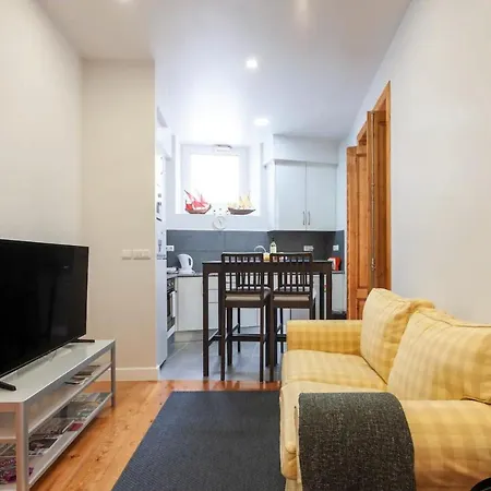 Whome Alfama Spacious 2-bed Near Feira Da Ladra ליסבון