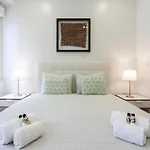 Whome Alfama Spacious 2-bed Near Feira Da Ladra Apartment *